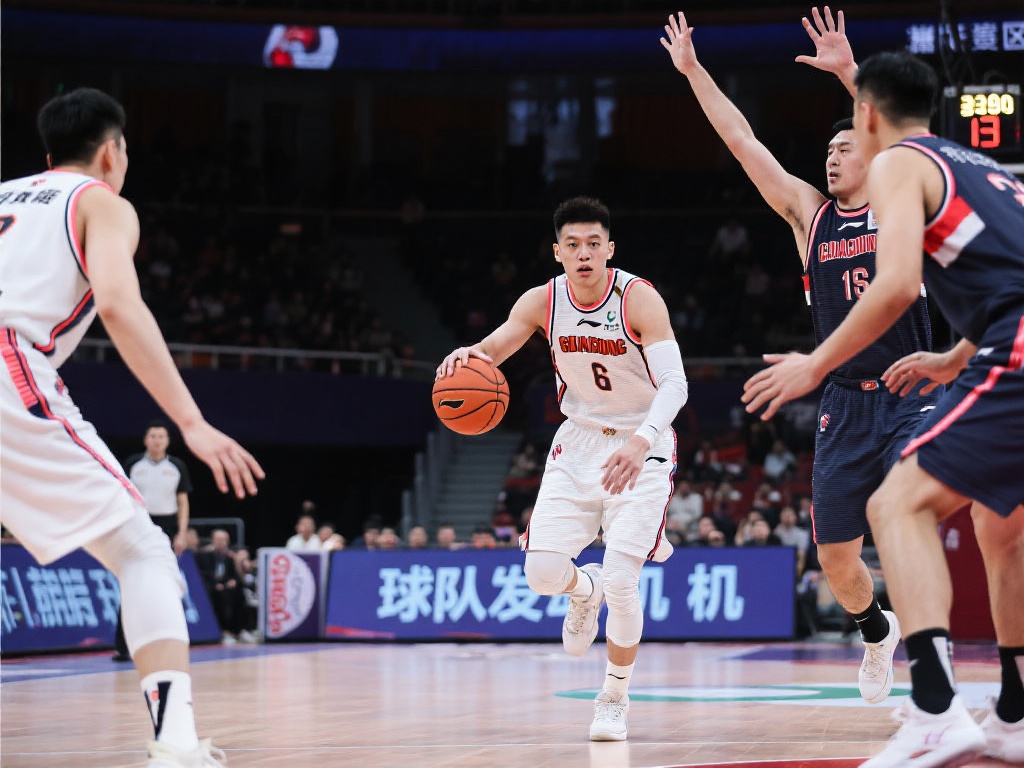 曾被赞誉为“球队发动机”的主力控卫王某某