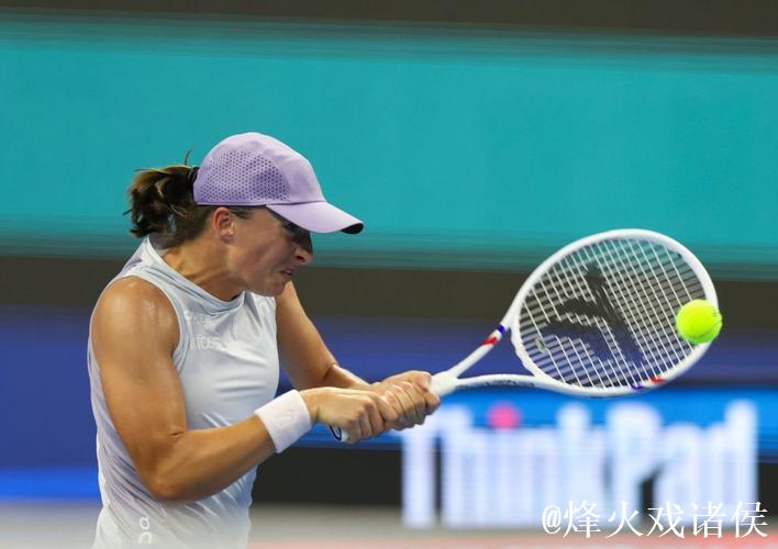 中网回顾：辛纳夺冠 女单赛场频现冷门