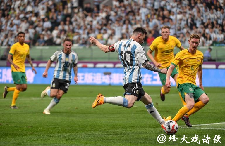 世界杯直播高清镜头:赛场内外精彩捕捉 世界杯直播高清镜头:赛场内外精彩捕捉